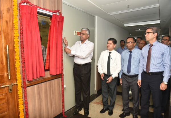 Defence Secretary Inaugurates Virtual Reality Center at Goa Shipyard